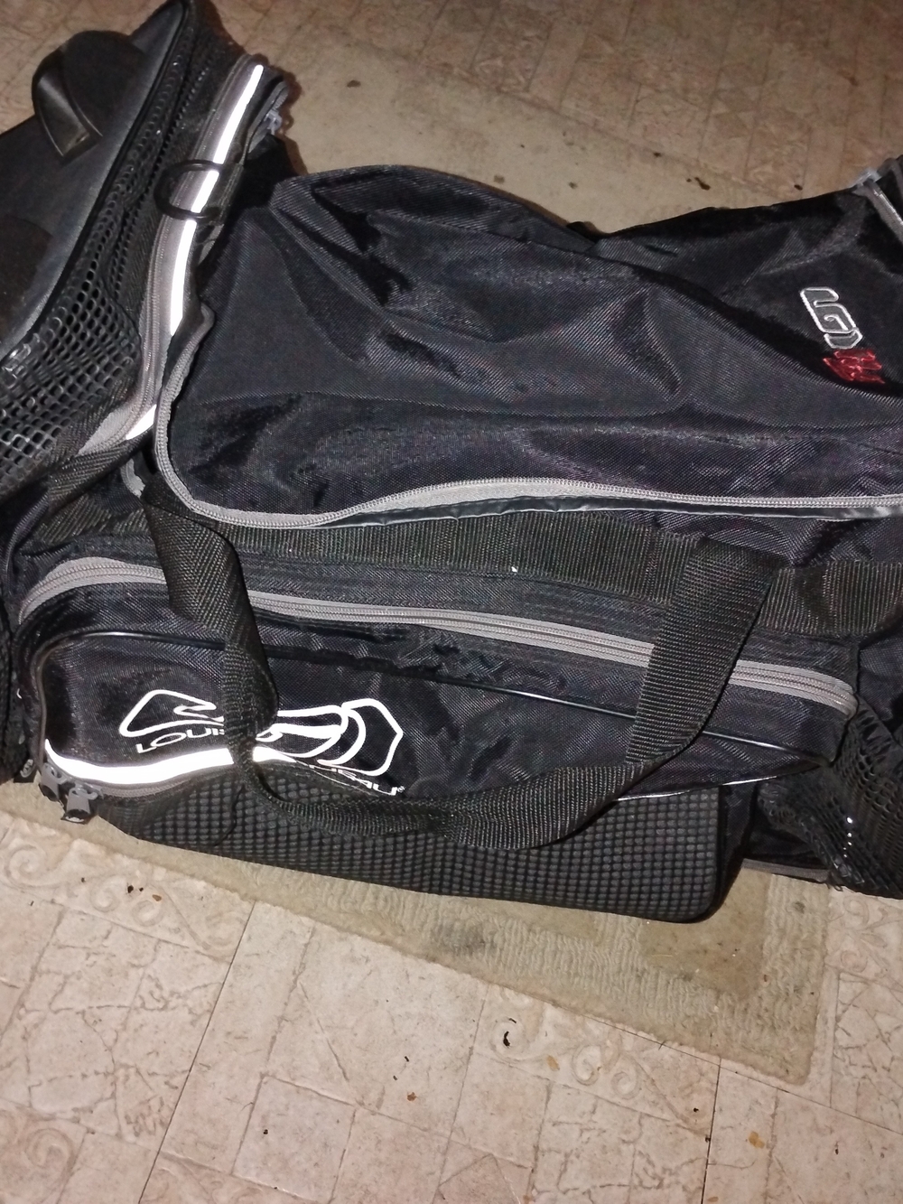 Loyola Black Men’s Duffel Bag — Versatile Travel & Gym Carry